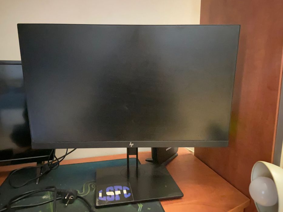 Продавам монитор и телевизор