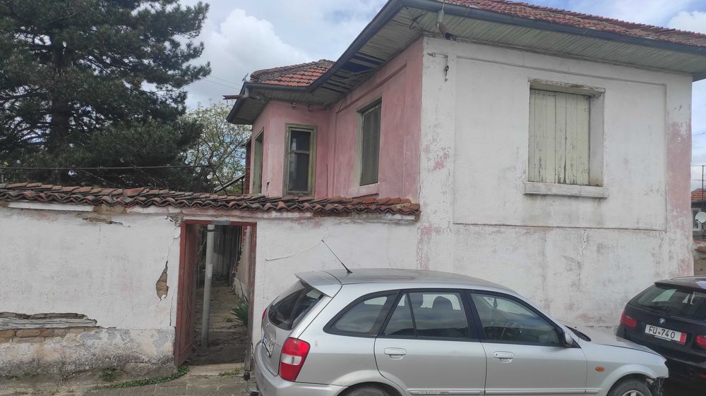 Продава се Къща в Пловдив, Въстанически - 140 кв.м за 250 €/кв.м - Снимка #1