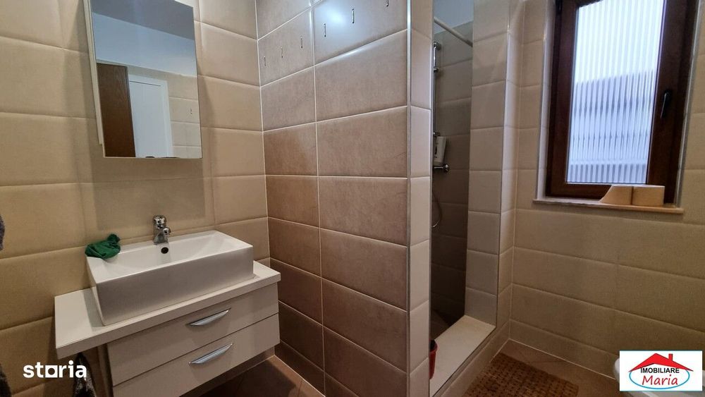 Casa noua finisata, utilata teren 10 arii, toate utilitatile