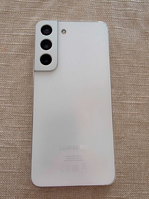 Samsung s22 в отлично състояние