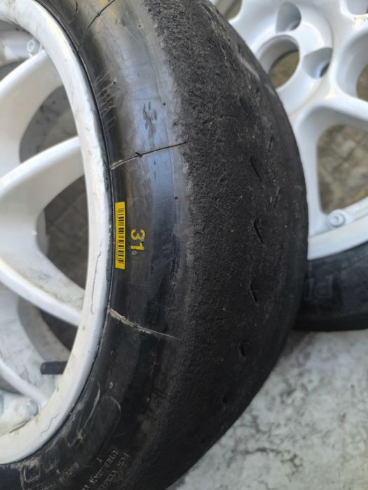 Сликове michelin 16 и 17 pireli