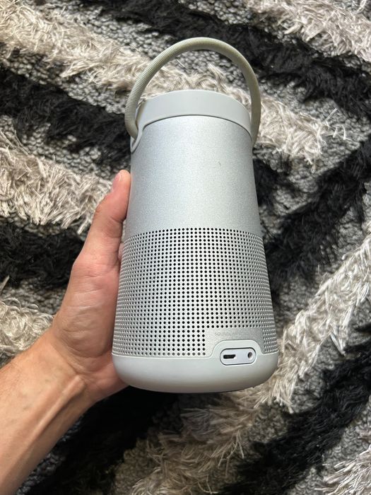 • Bose SoundLink Revolve+ • Sunet 360° •