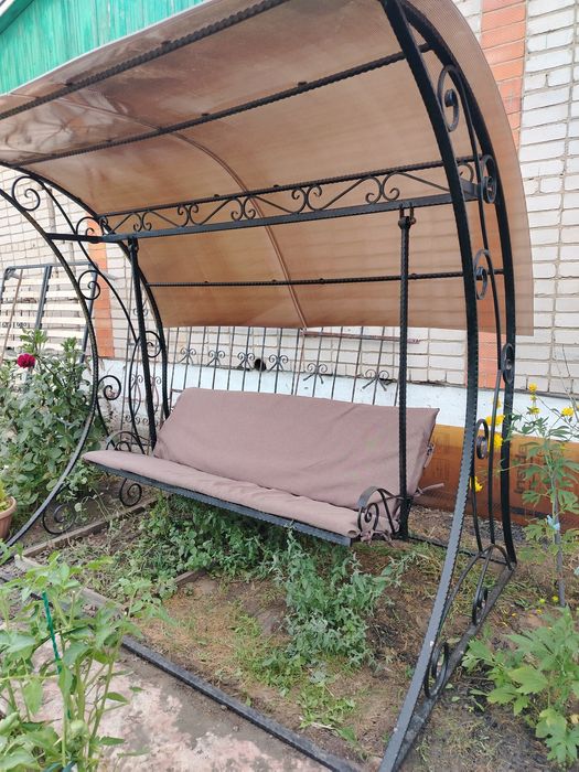 Продам дачную качелю