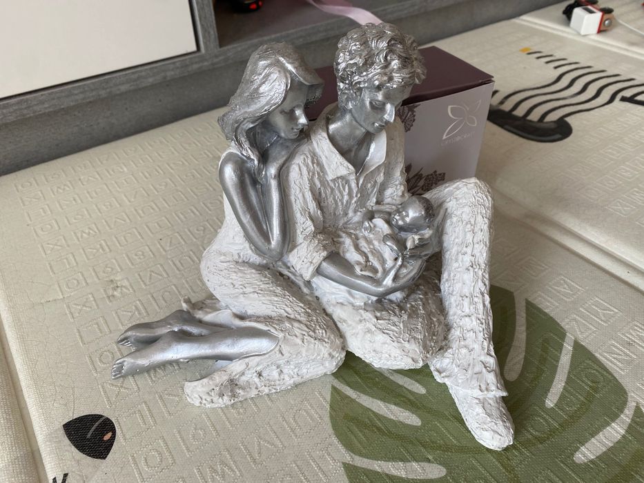 Подаръчна фигура символизираща семейството