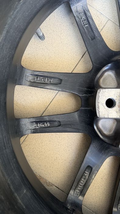 Vand un set de jante si anvelope Hyundai 18”
