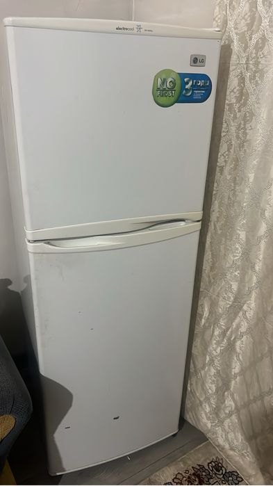 Холодильник рабочий