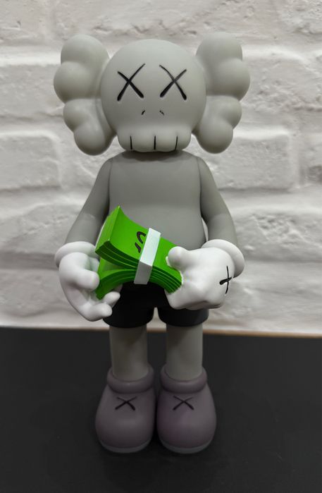 Kaws “Money Flip” Figure Фигура Grey Money