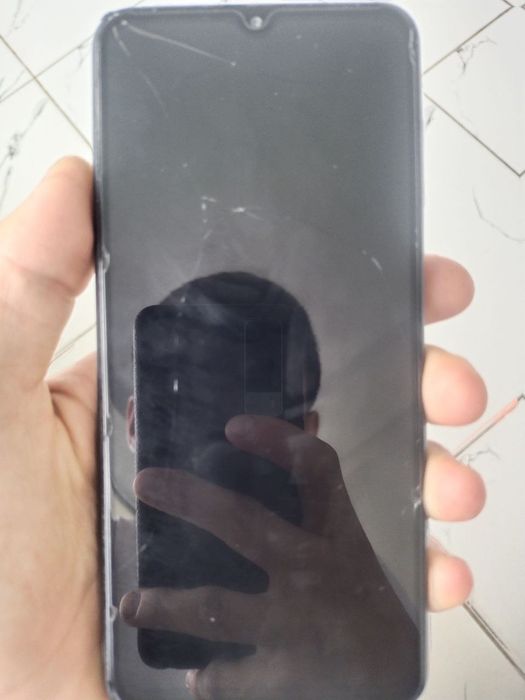 Samsung a13 dakument karobkasi yo 64 4  hamma narsasi yaxshi