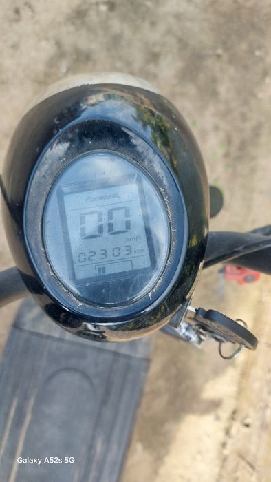 Vând mini trotineta electrica copii