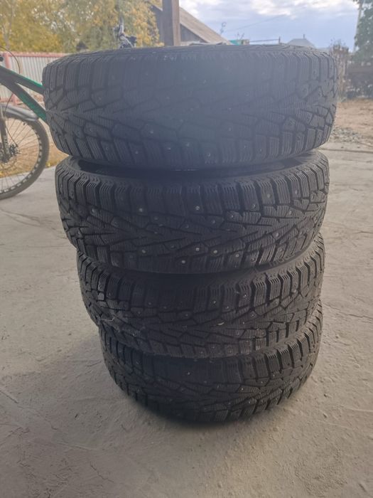 Продам комплект колес