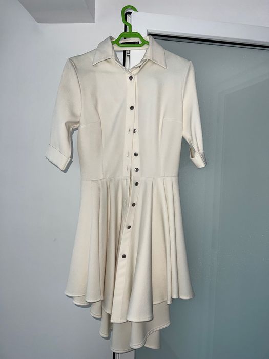Rochie (elegantă) de ocazie scurtă cu trenă