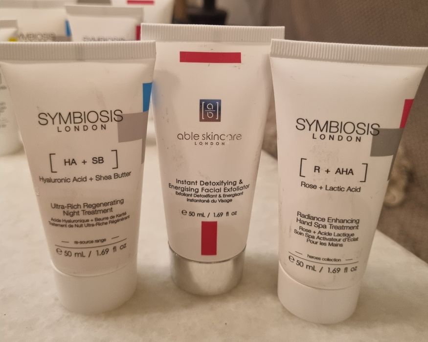 Seturi creme SYMBIOSIS si Able Skincare