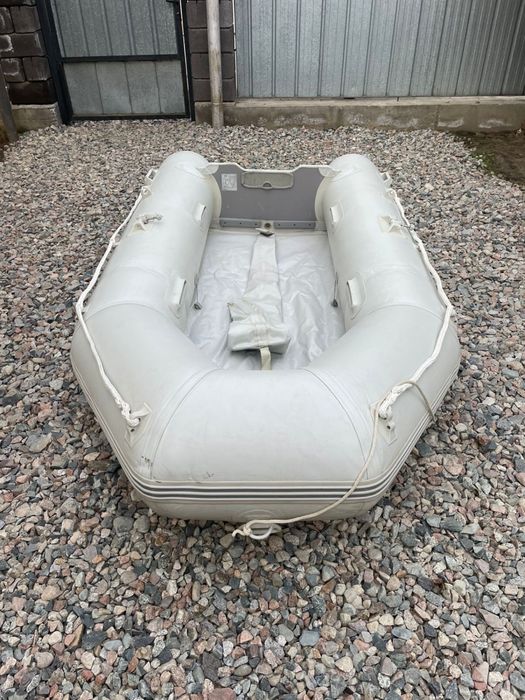 Лодка надувная 2 местная