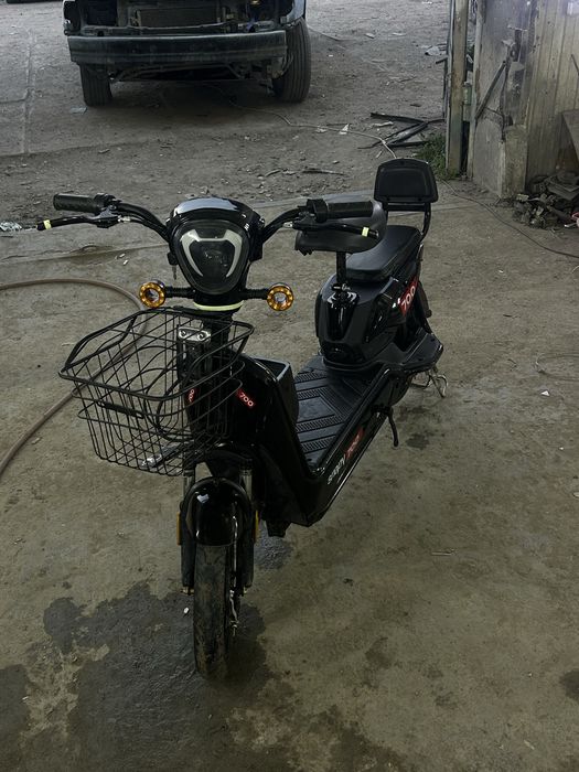 Электро скутер Snapy 700W