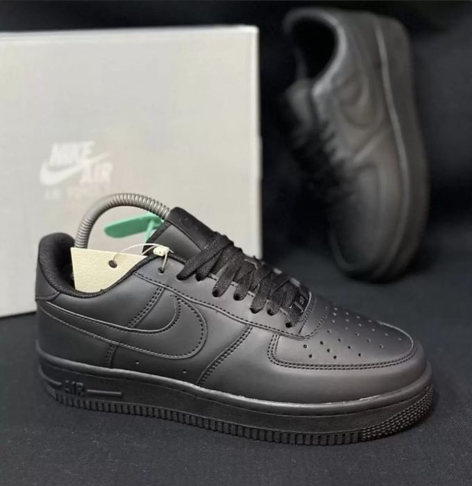 Nike air force 1 black