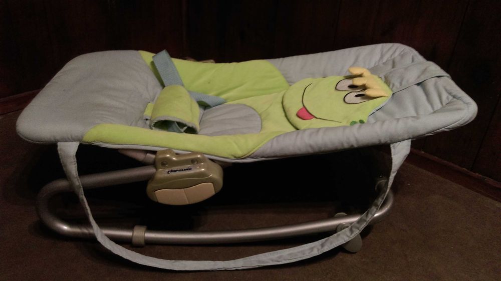 детско люлеещо се столче CHIPOLINO