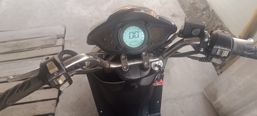 Продам бумер мопед