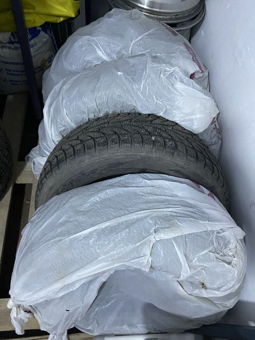 Продам диски на Камри 30,35,40