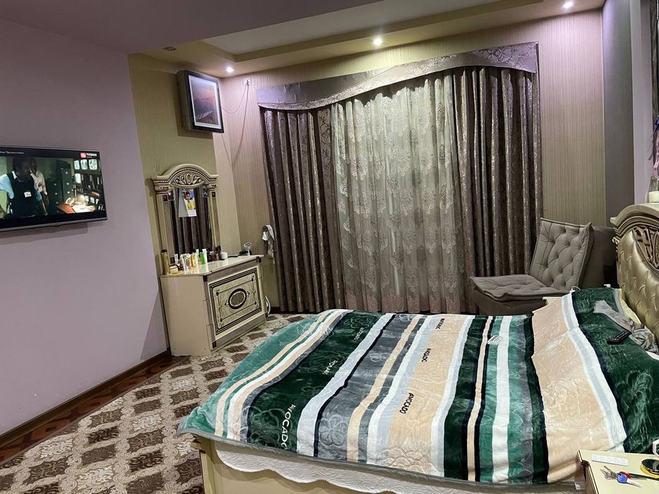 Продается 4-комнатная квартира 174 м², Нукусская 27А.