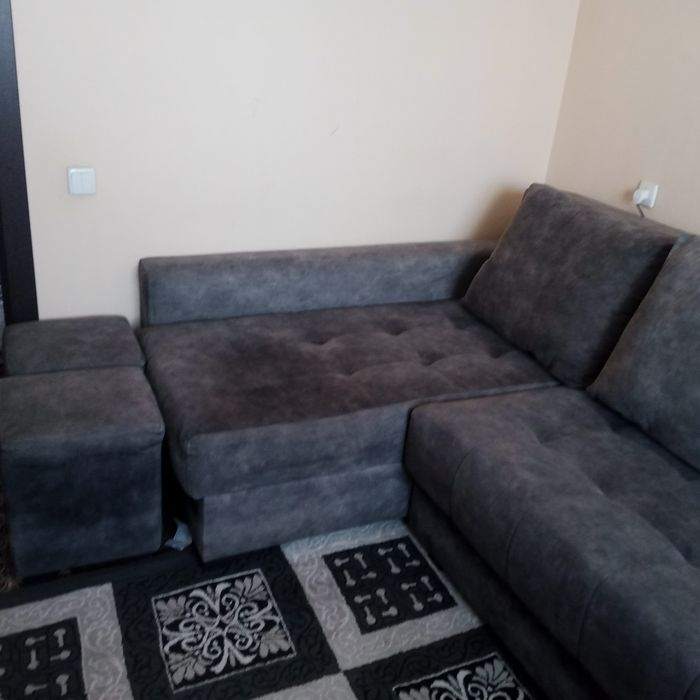 Уголок сотилади.