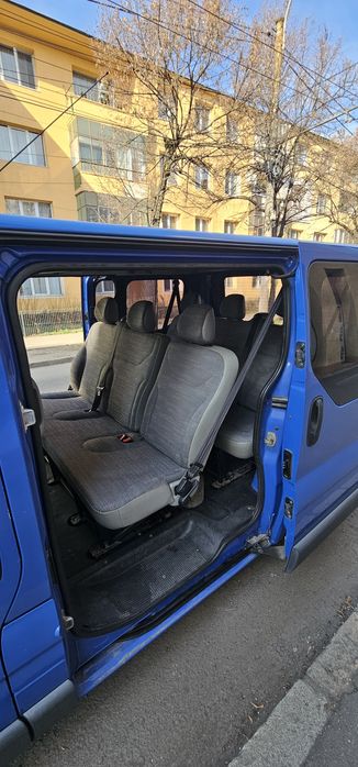 Renault trafic 2.0 dci 8+1