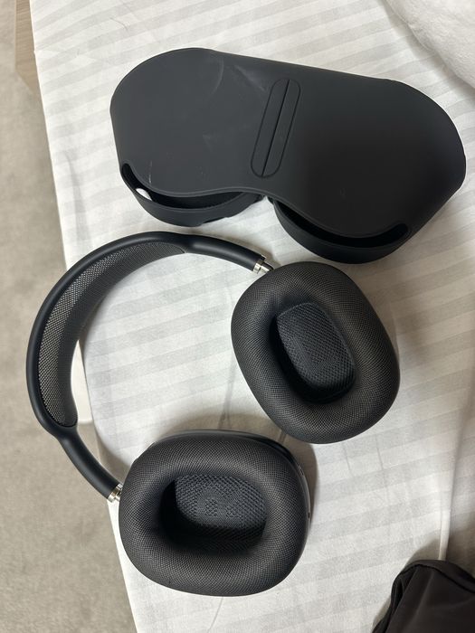 Air pods max черный