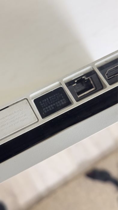 Playstation 4 slim 9.00