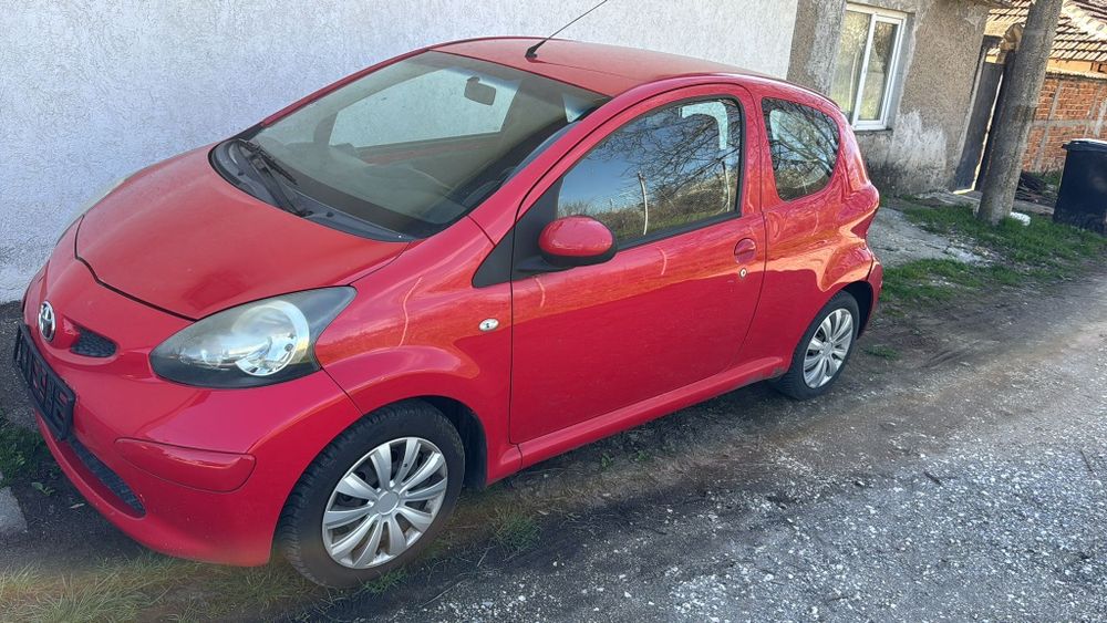 Автомобил Toyota Aygo 1.0
