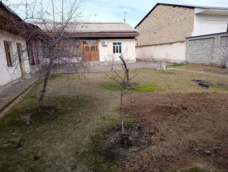 Срочно. Uy sotiladi. Yer hisobida 50000$