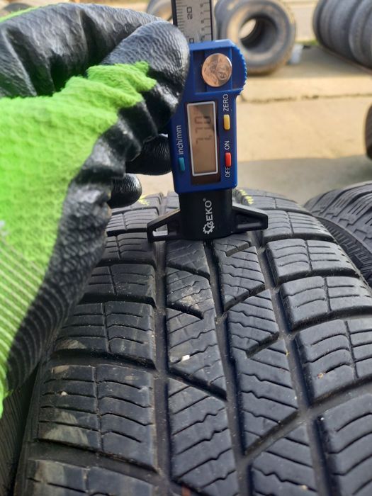 Anvelope de iarna 165-65r14 Barum