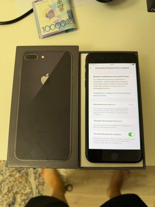 срочно продаю Айфон 8+ 128gb 76%!black