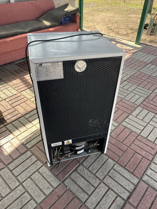 Холодильник маленький