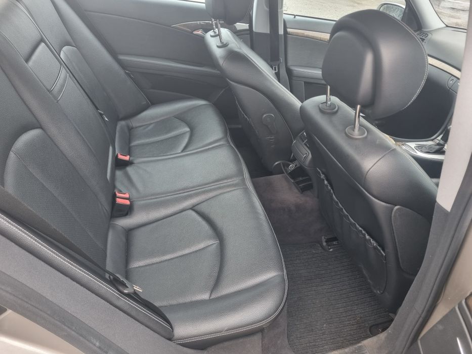 Dezmembrez Mercedes E class E320 V6 cdi W211