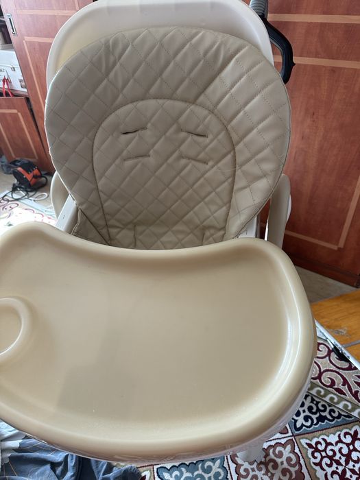 Детский столик для кормления