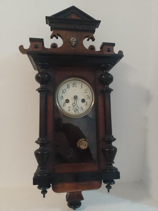 Pendula Ceas de perete german marca Junghans ,bătăi