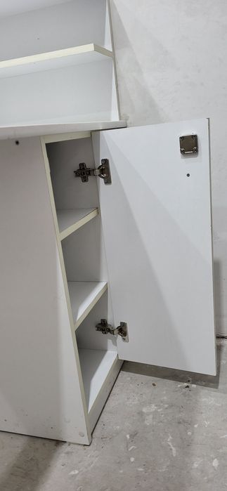 Продам стол для маникюра