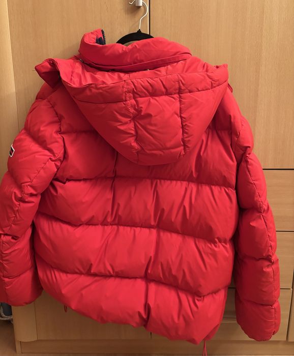 Geacă de iarnă roșie Tommy Jeans - Mărimea L