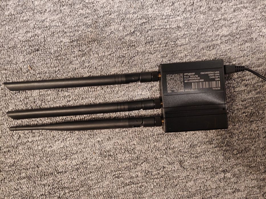 Router industrial 4G LTE Teltonika RUT240