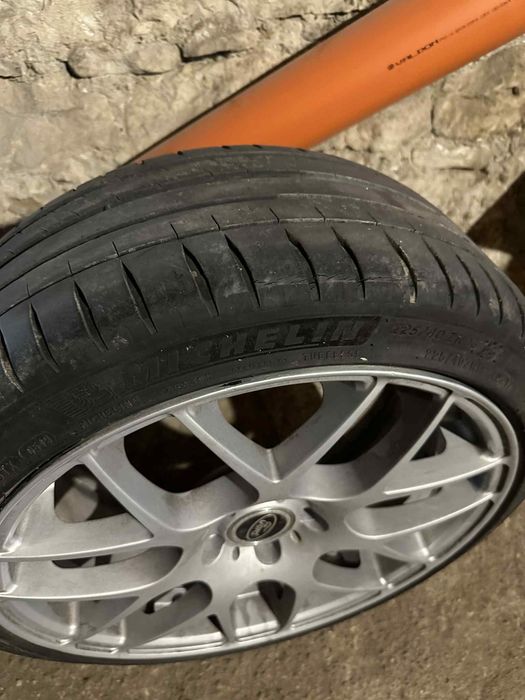 Michelin Pilot Sport 4 225 40 18