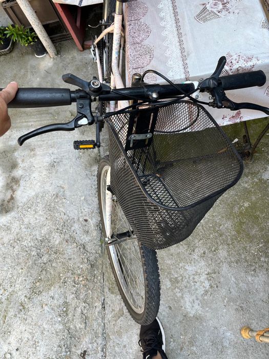 Vand doua biciclete pe 26 inch