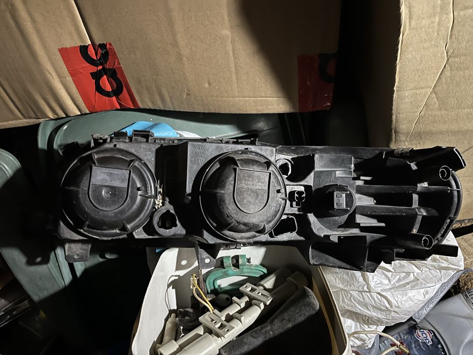 Фарове и стопове за VOLVO S60