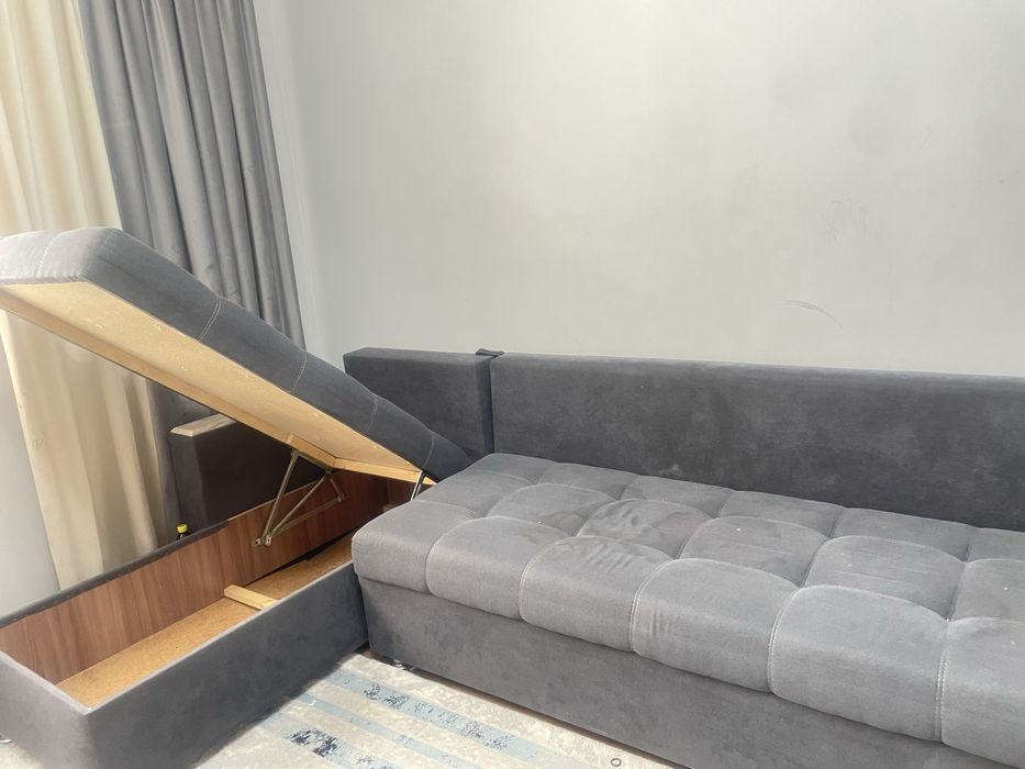 Продам диван уголовный