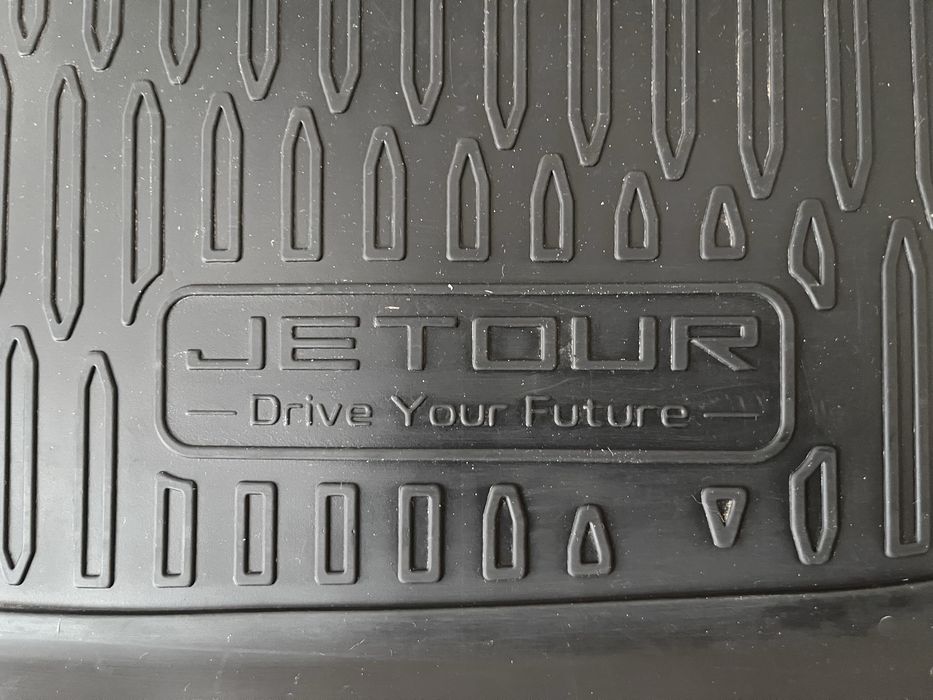 Резиновые поликик на Jetour