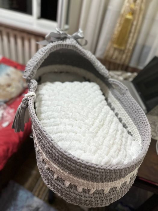 Qo‘l mehnati bilan tayorlangan Chaqaloqlar lulkasi 72×38 sm