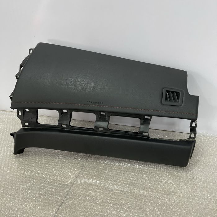 Toyota Camry 50 подушка безопасности пассажира (торпеда) AirBag