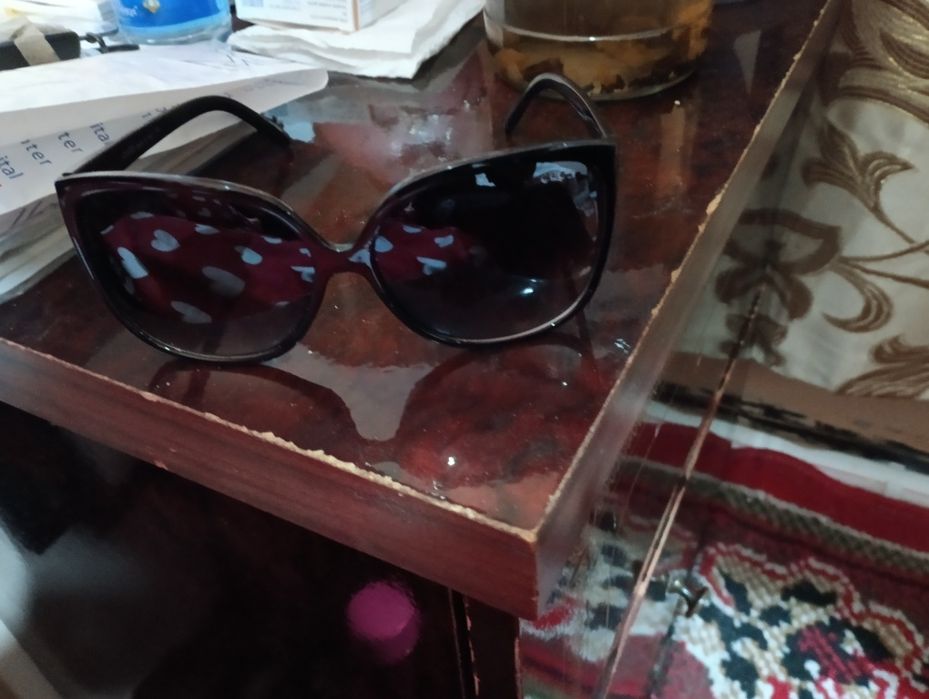 Женский очки почти янги оригинал