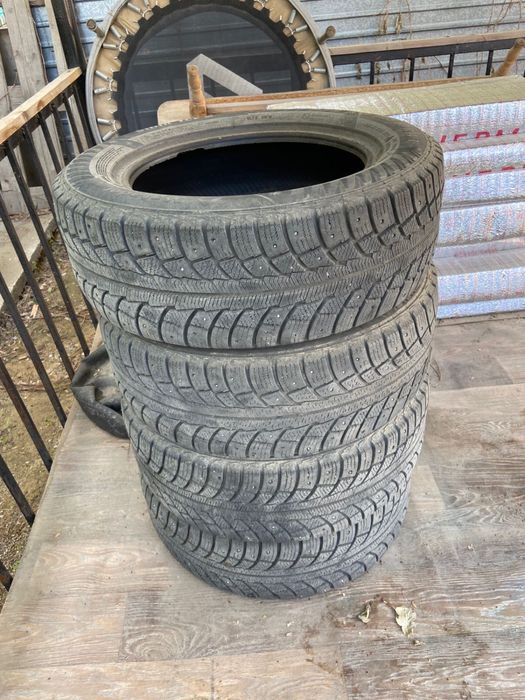 Продам зимние шины