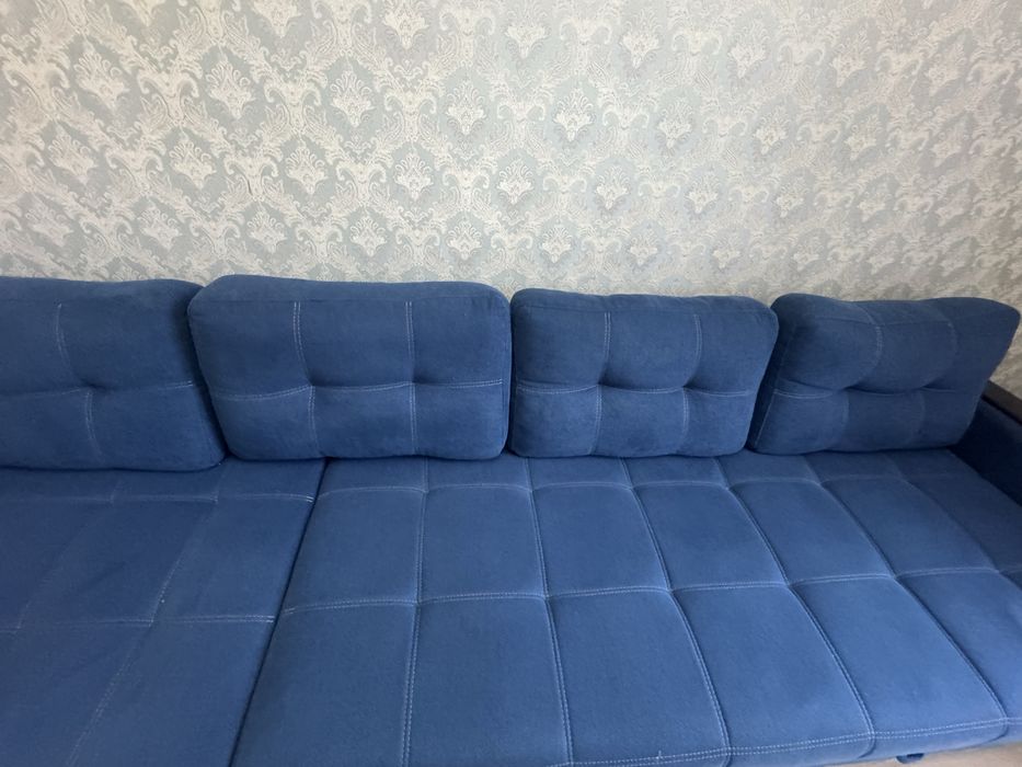 Диван для гостиной