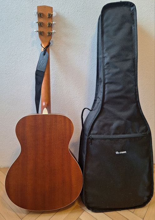 Chitara acustica Harley Benton - set complet