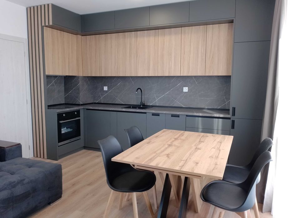 Дава се под наем Двустаен апартамент в Варна, Базар Левски - 50 кв.м за 484.5 € - Снимка #1